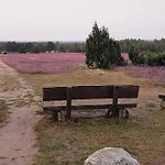 بيت ضيافة Cafe Und Hoepen Idyll شنيفردينغين