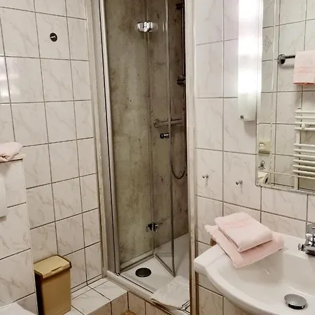 Café Und Höpen Idyll 3*