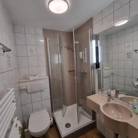 Gasthof Café Und Höpen Idyll