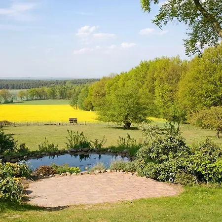Cafe Und Hoepen Idyll