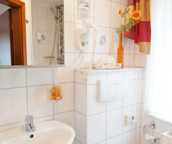 Cafe Und Hoepen Idyll 3*